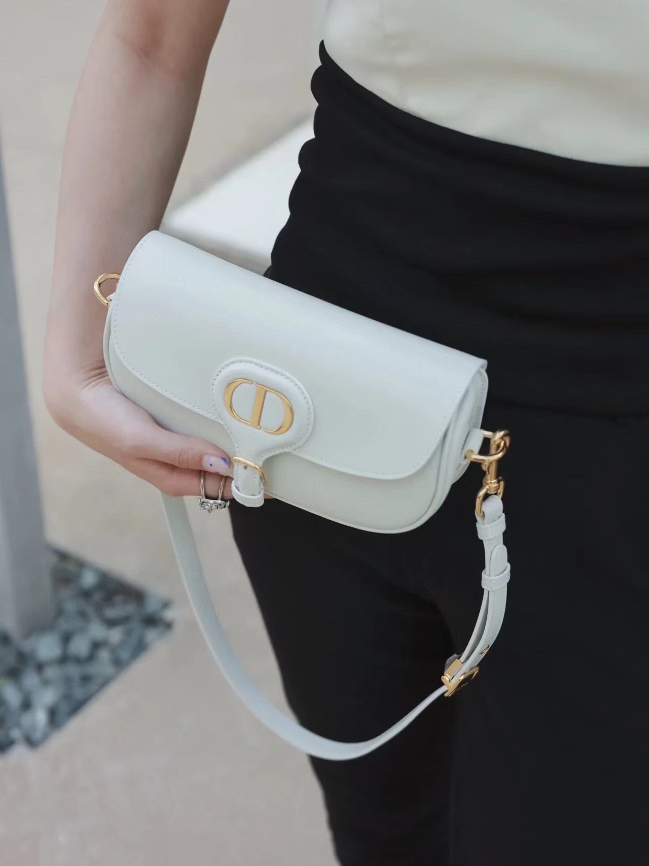 DI0R CDバックル脇下バッグ【50％割引+送料無料】