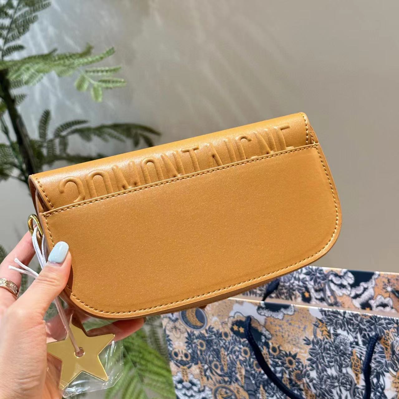 DI0R CDバックル脇下バッグ【50％割引+送料無料】