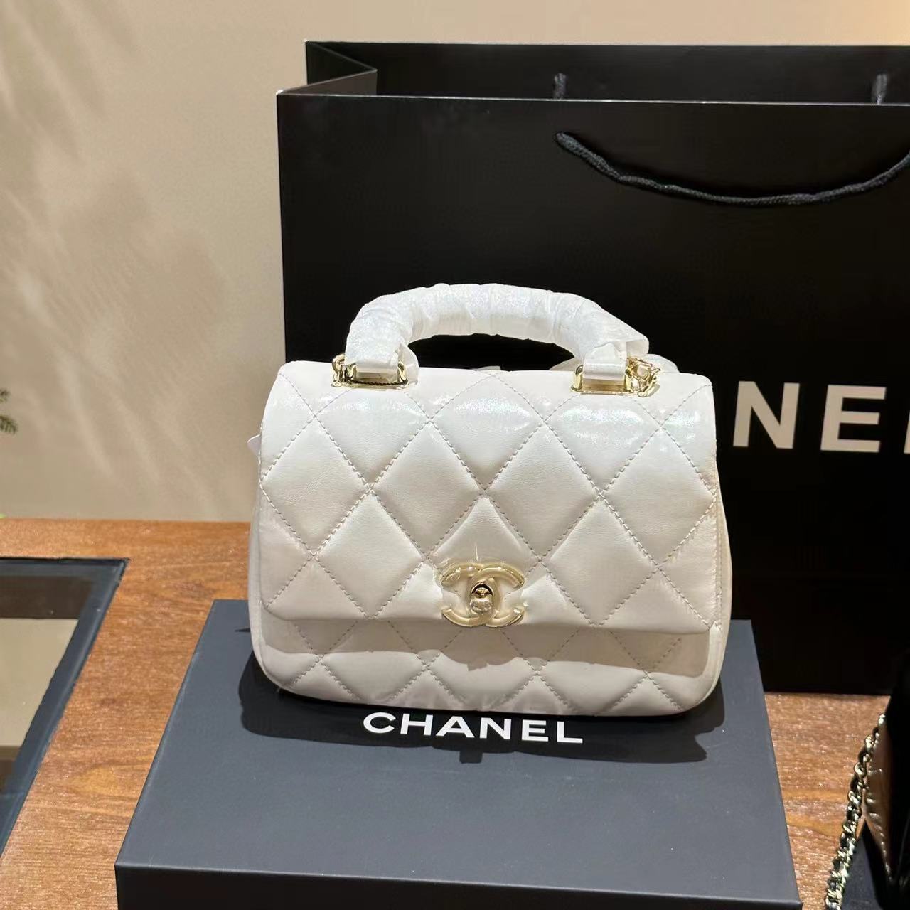 CHANE1 チェーンハンドバッグ【50％割引+送料無料】