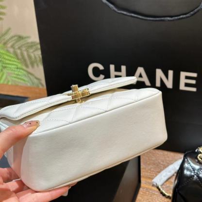 CHANE1 チェーンハンドバッグ【50％割引+送料無料】