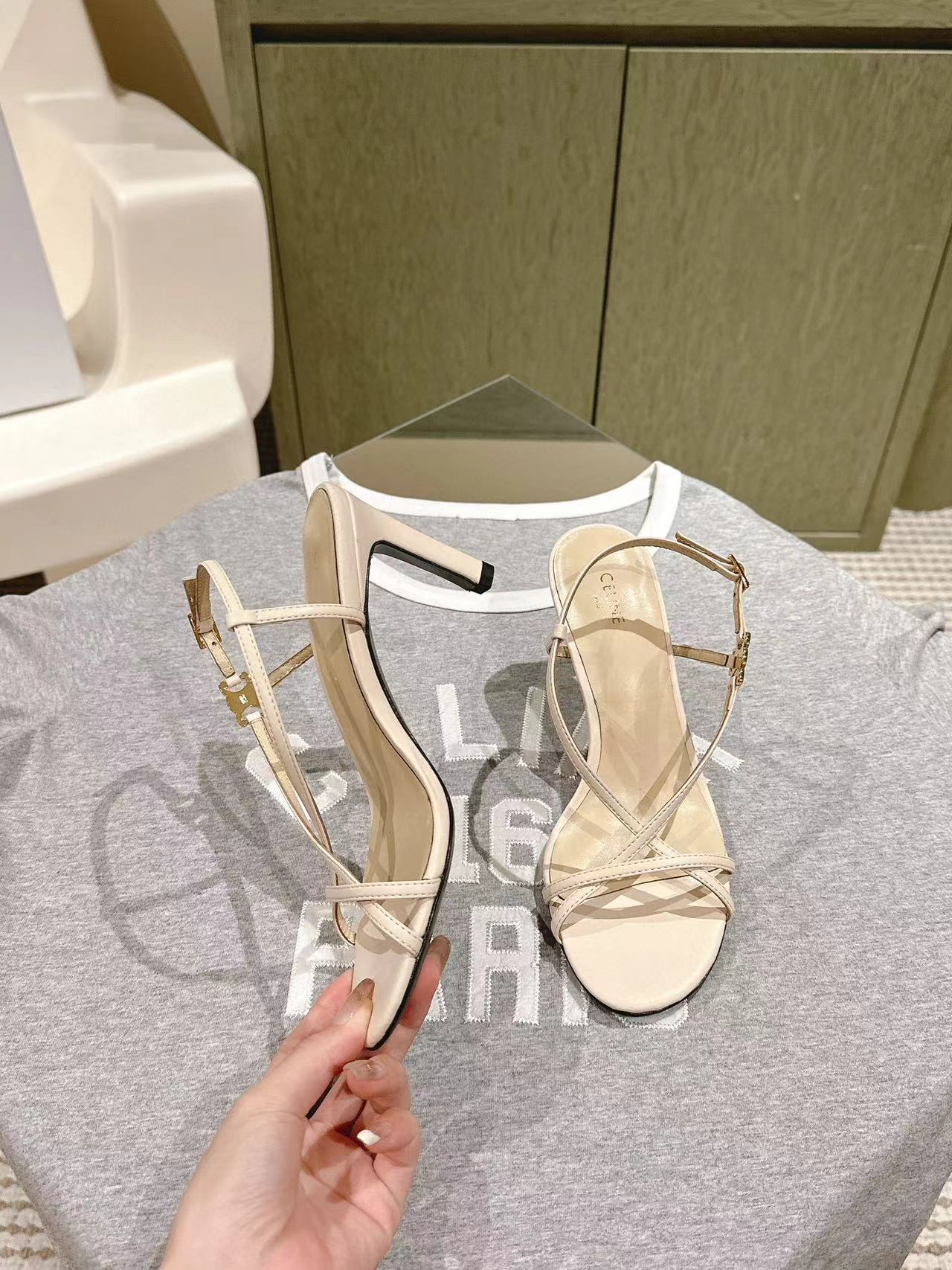 CEL1NE 高品質シープスキン ハイヒール サンダル【50％割引+送料無料】