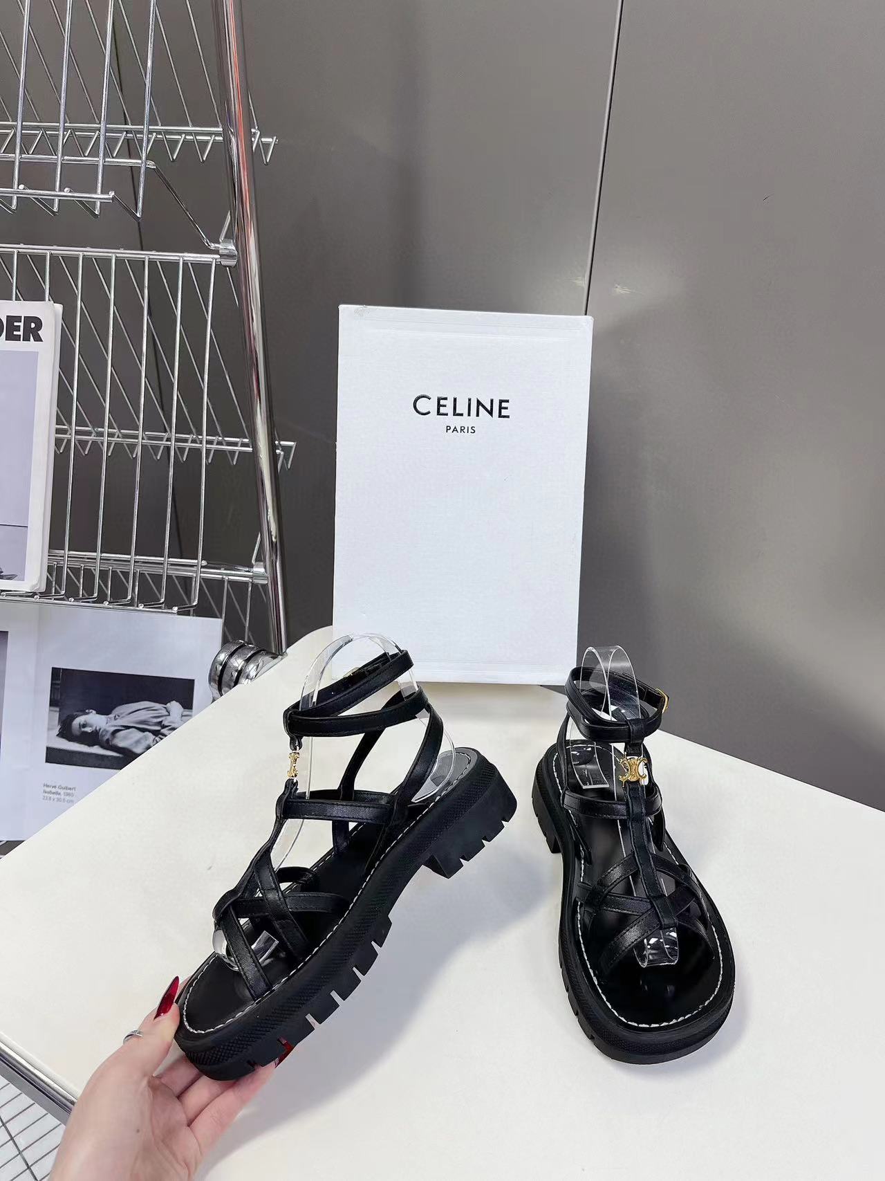 CEL1NE 高品質凱旋門サンダル【50％割引+送料無料】