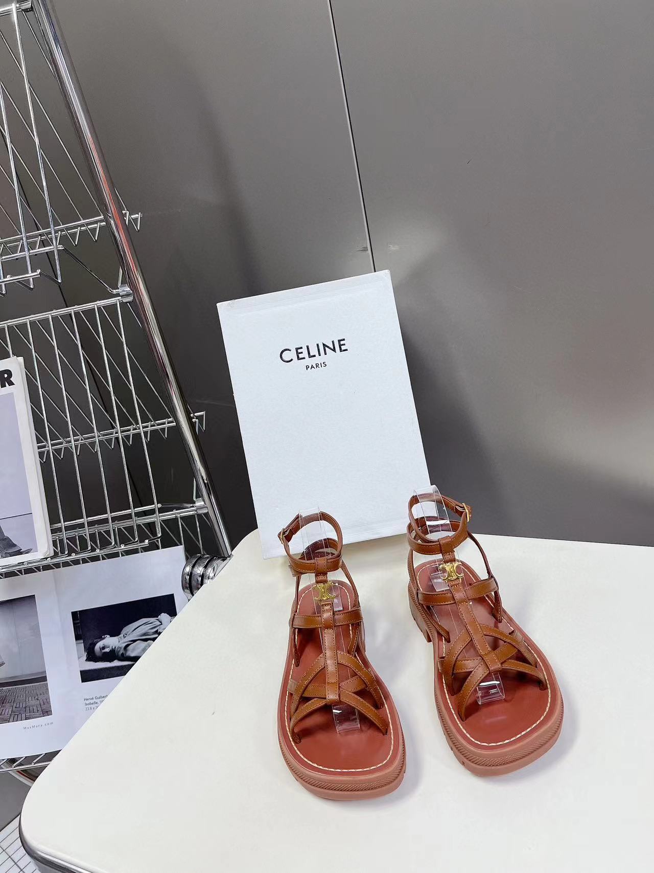 CEL1NE 高品質凱旋門サンダル【50％割引+送料無料】
