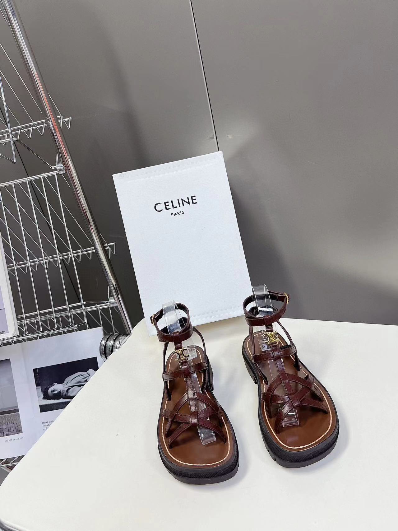 CEL1NE 高品質凱旋門サンダル【50％割引+送料無料】