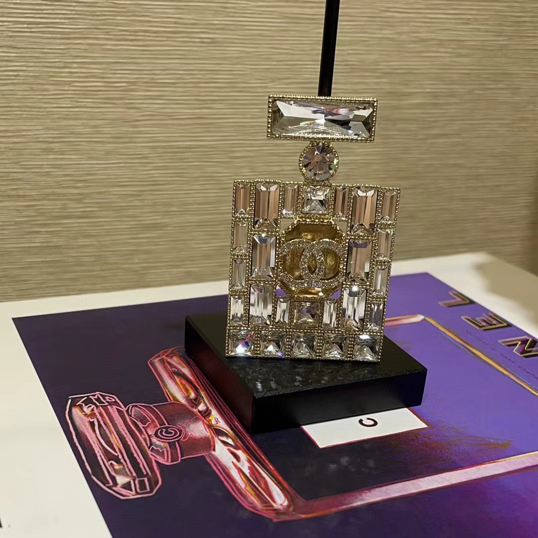 CHANE1 香水瓶ブローチ【50％割引+送料無料】