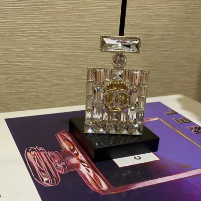 CHANE1 香水瓶ブローチ【50％割引+送料無料】