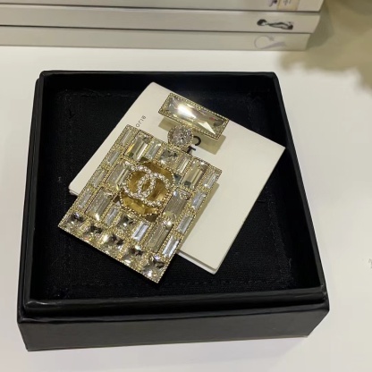 CHANE1 香水瓶ブローチ【50％割引+送料無料】