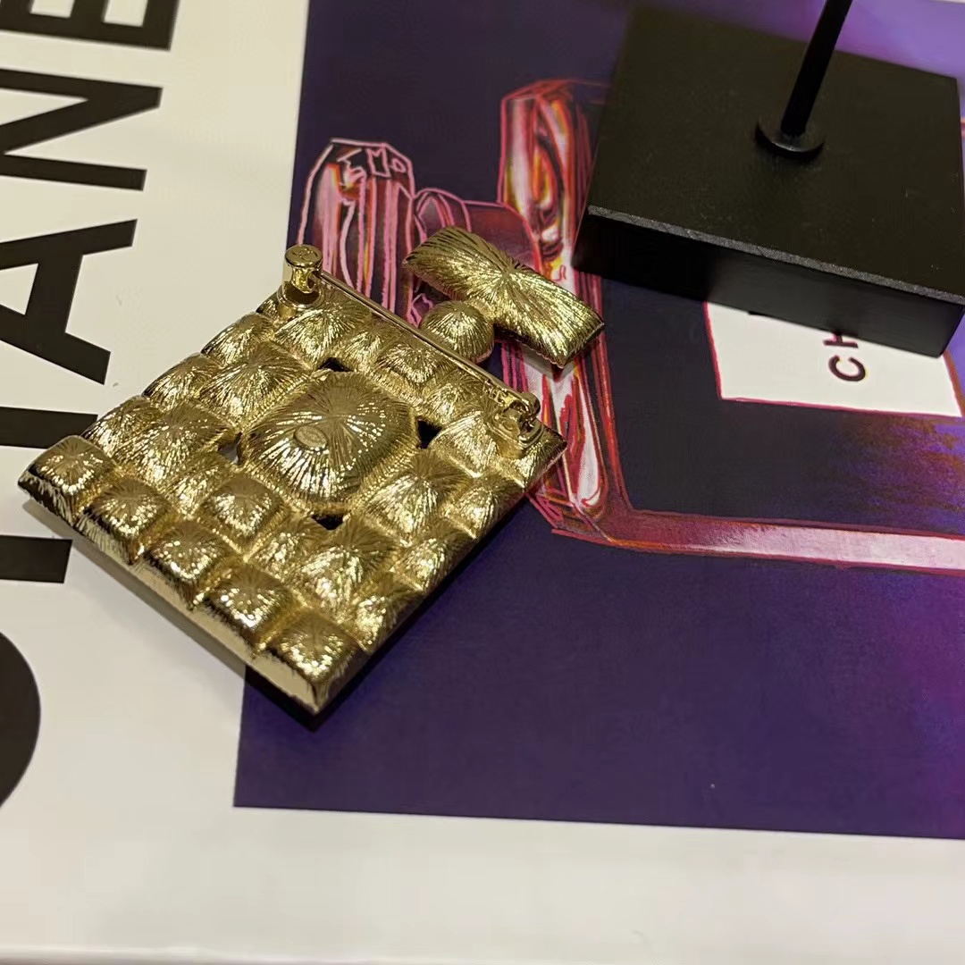 CHANE1 香水瓶ブローチ【50％割引+送料無料】