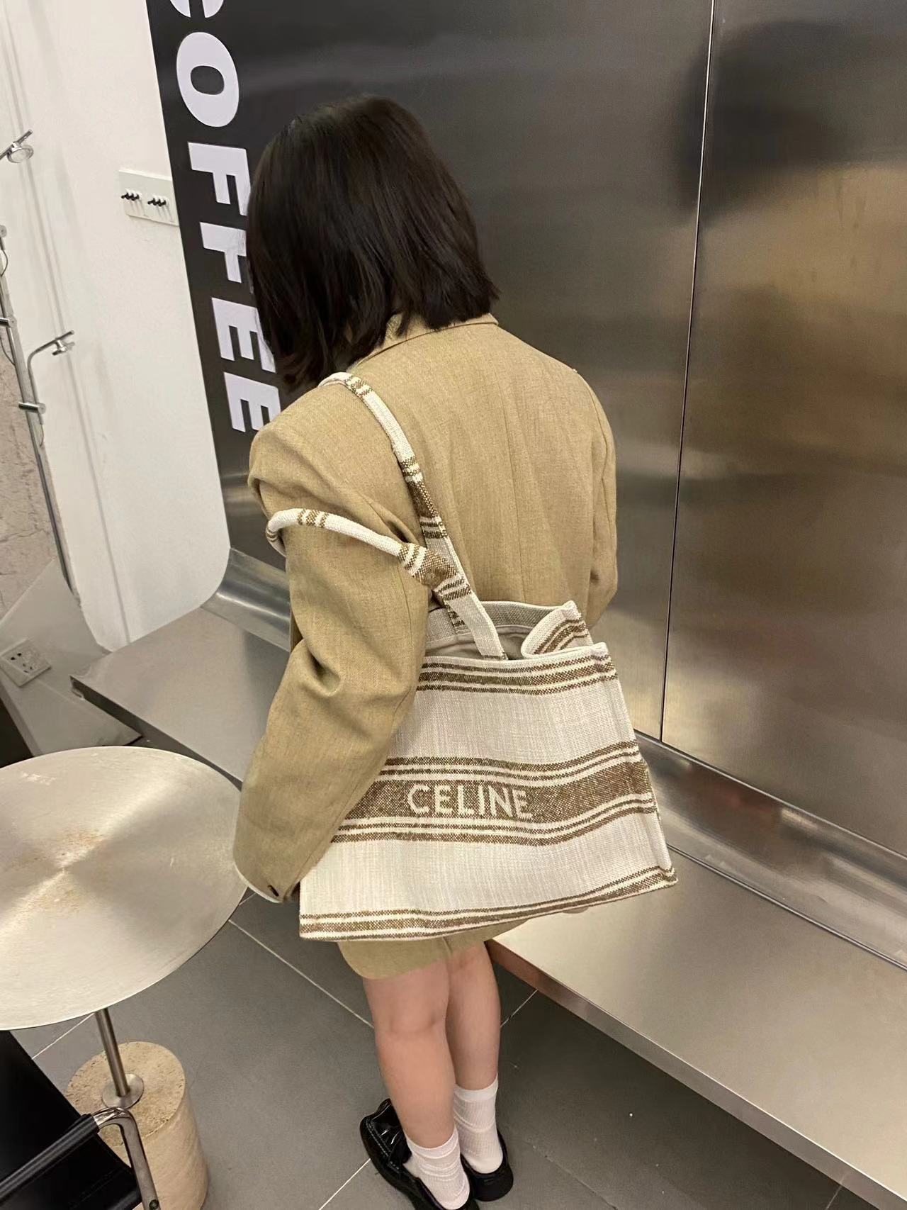 CEL1NE シンプルレターショッピングバッグ【 50％割引+送料無料】