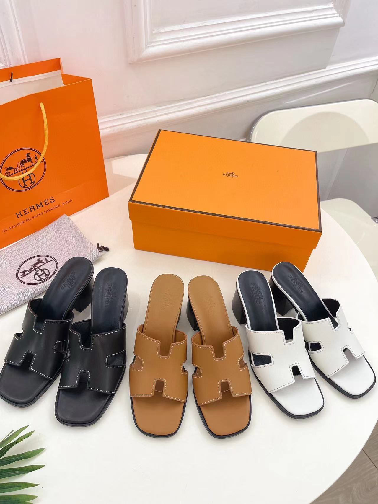 HERME5 高品質シープスキンブロックヒールスリッパ【50％割引+送料無料】
