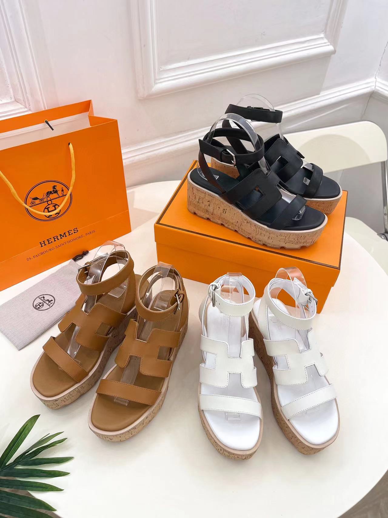 HERME5 高品質チャンキーヒールサンダル【50％割引+送料無料】