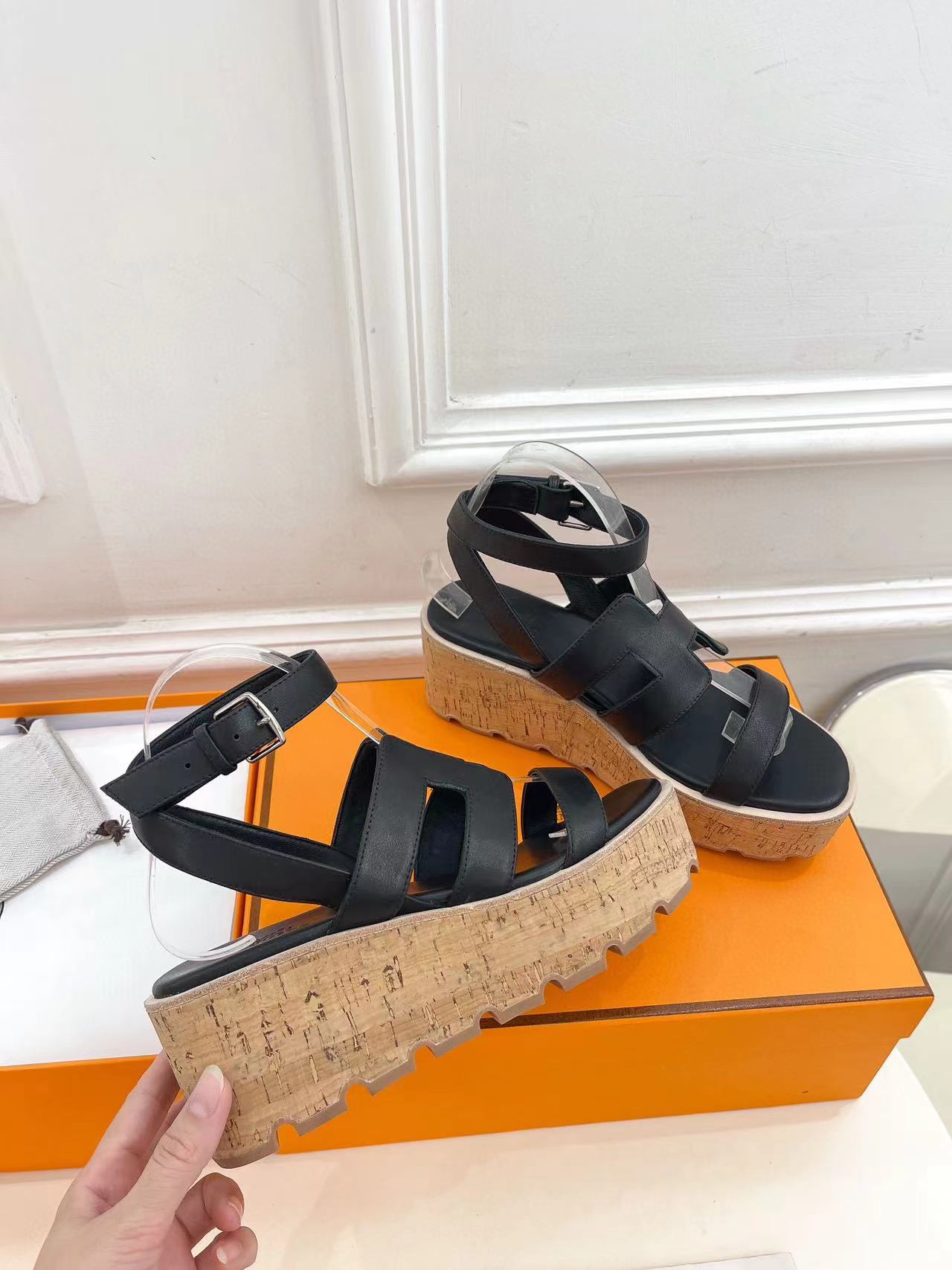 HERME5 高品質チャンキーヒールサンダル【50％割引+送料無料】