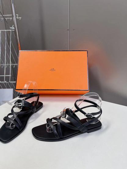 HERME5 高品質Hバックルシープスキンサンダル【50％割引+送料無料】