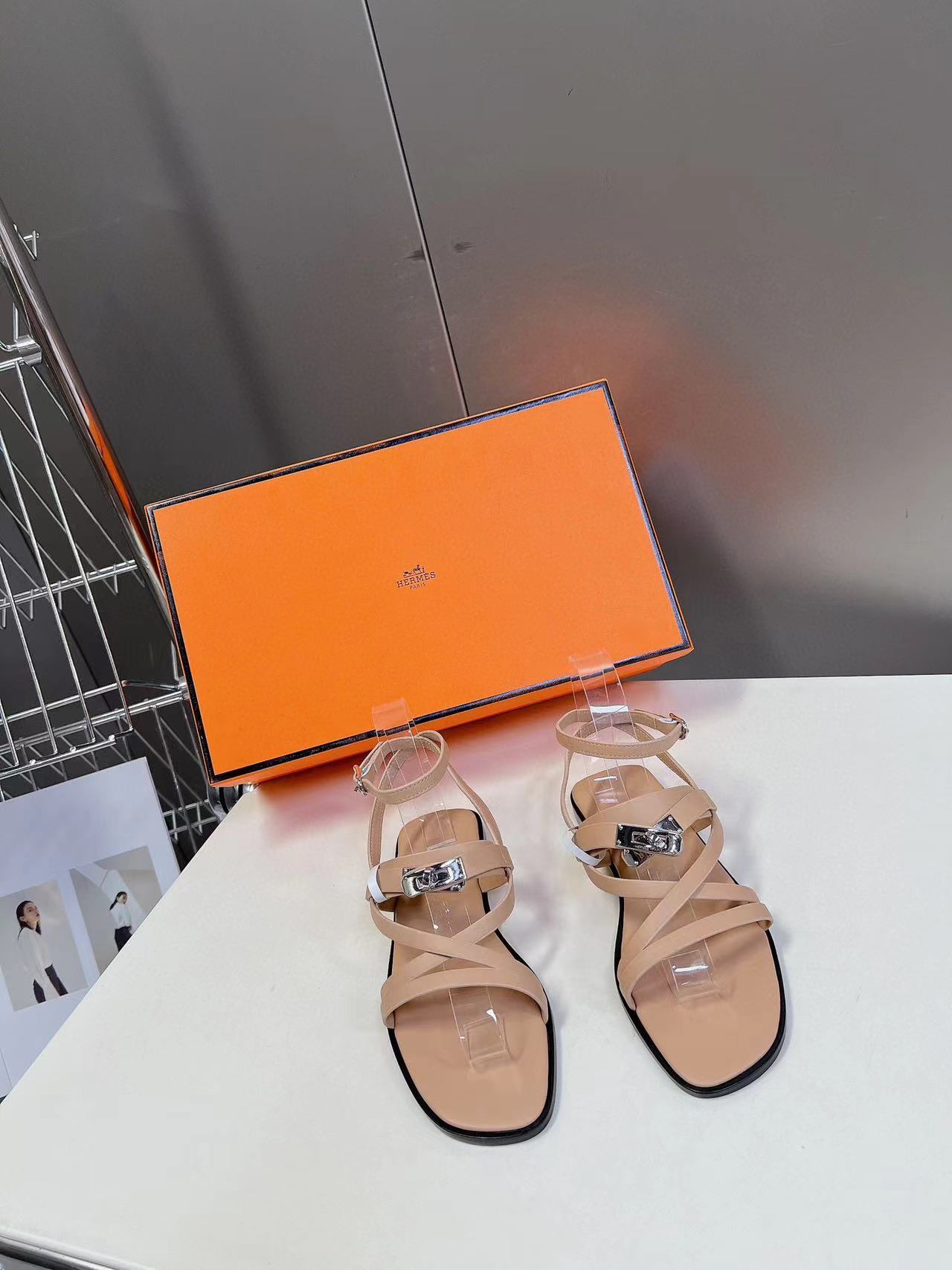 HERME5 高品質Hバックルシープスキンサンダル【50％割引+送料無料】