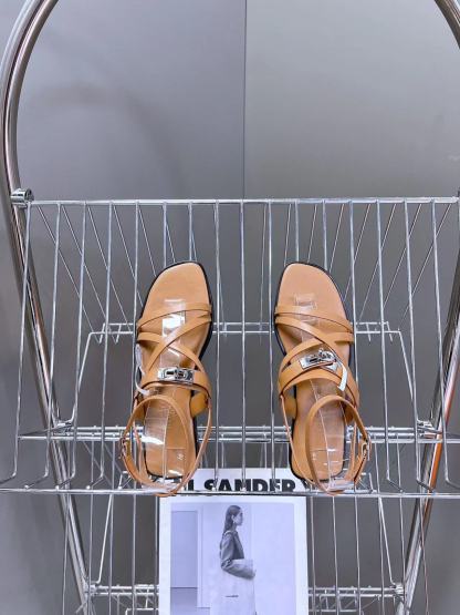 HERME5 高品質Hバックルシープスキンサンダル【50％割引+送料無料】