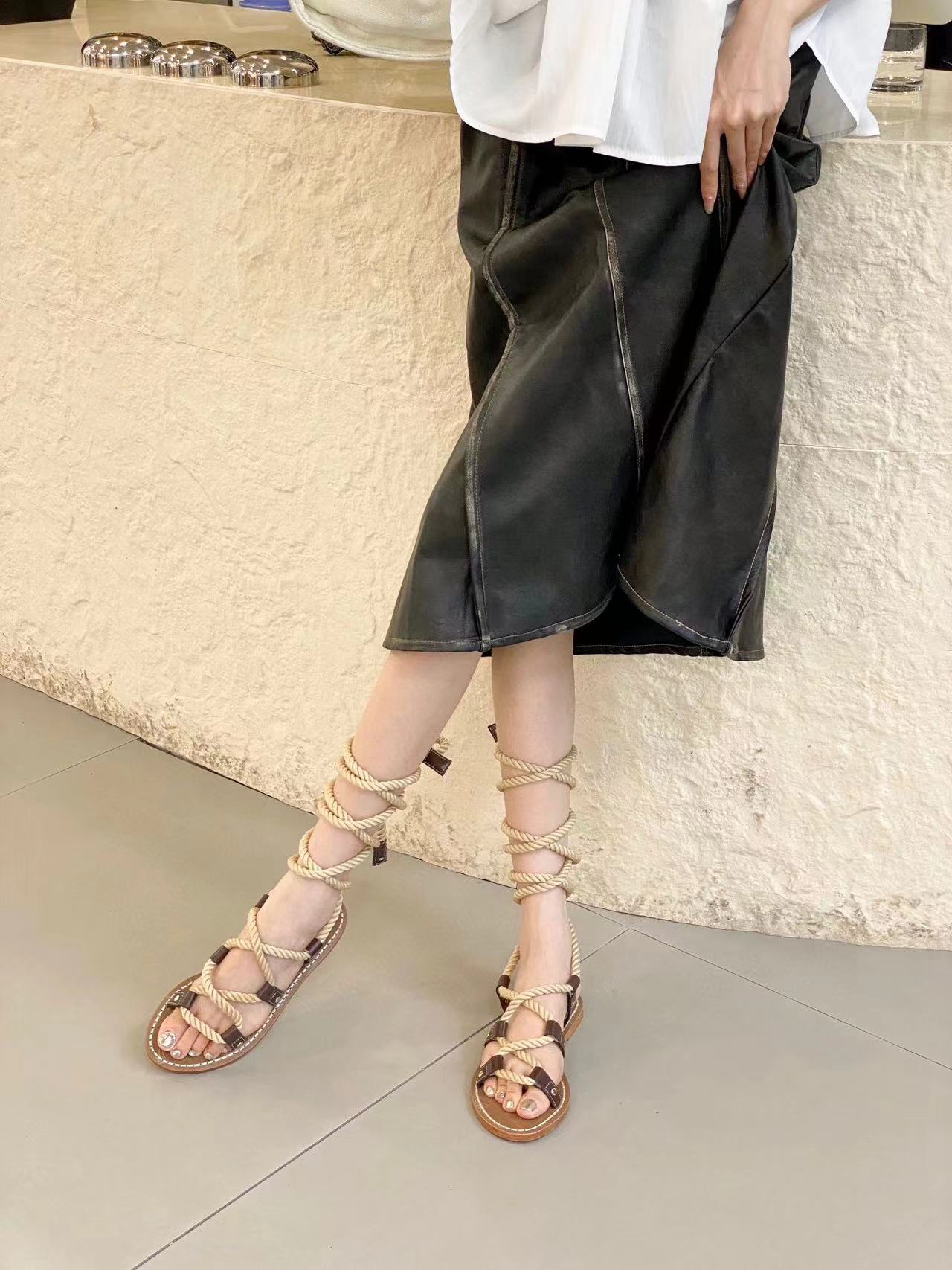 CEL1NE 高品質レトロストラップサンダル【50％割引+送料無料】