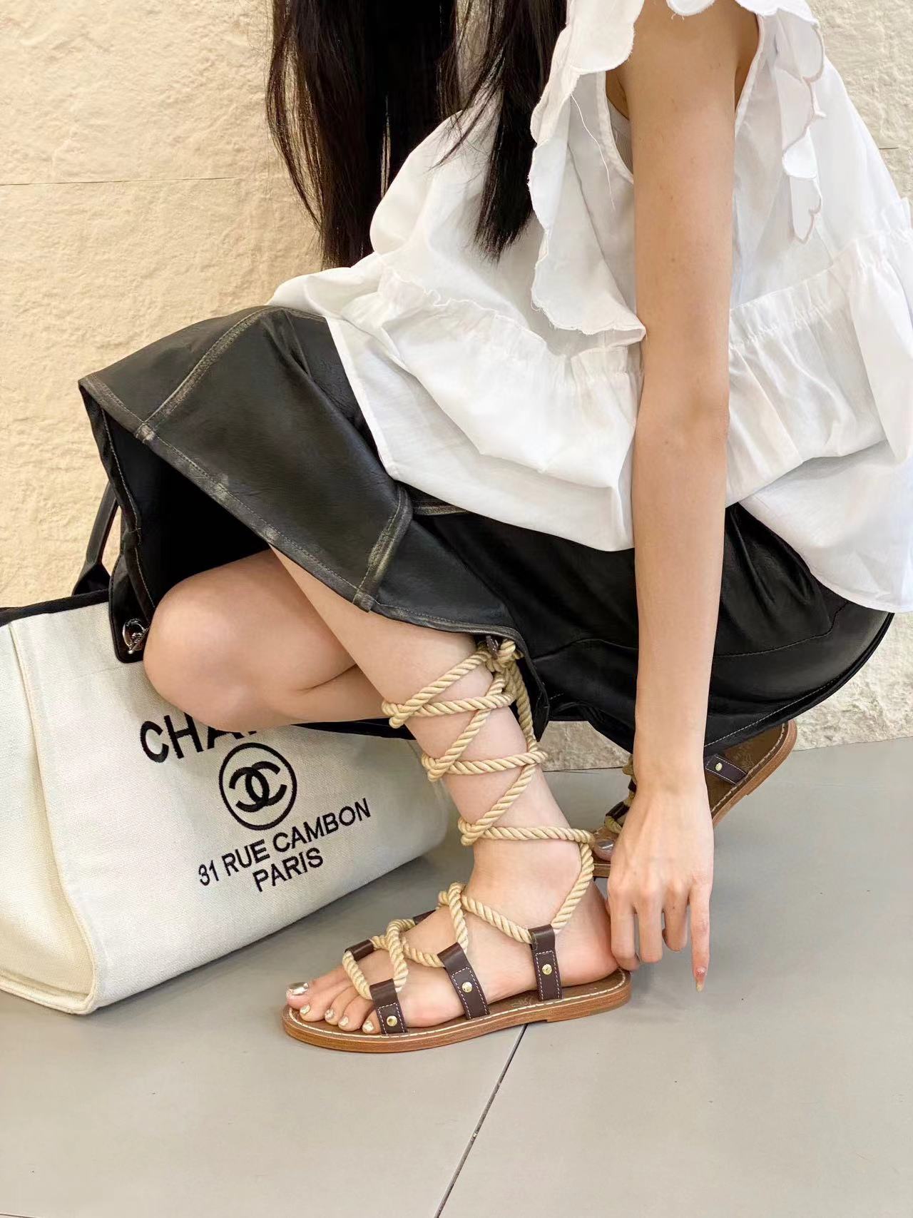 CEL1NE 高品質レトロストラップサンダル【50％割引+送料無料】