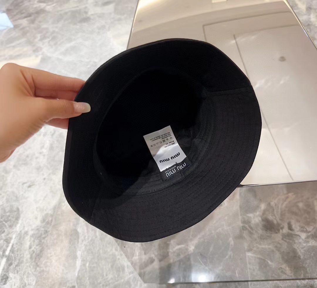 M1UM1U シンプルレターバケットハット【50％割引+送料無料】