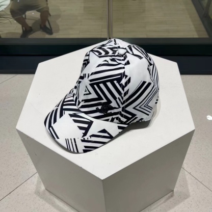 CHANE1 プリント ダブル C ロゴ ベースボール キャップ【50％割引+送料無料】