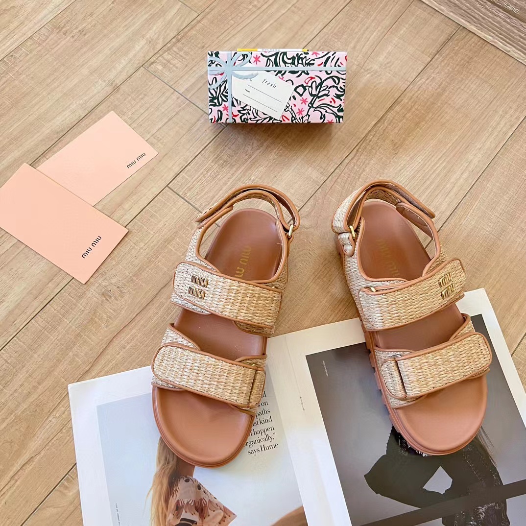 M1UM1U ウーブンサンダル【50％割引+送料無料】