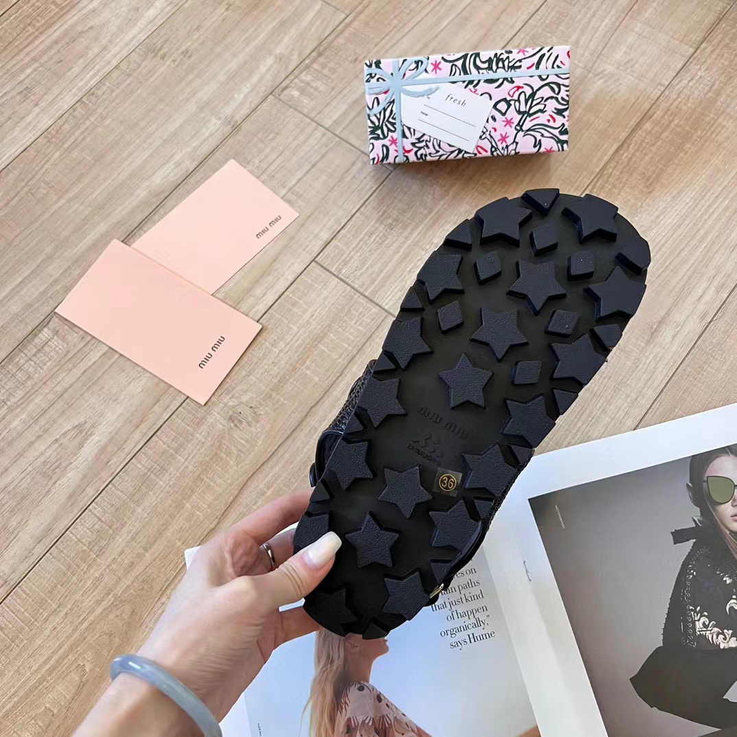 M1UM1U ウーブンサンダル【50％割引+送料無料】