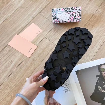 M1UM1U ウーブンサンダル【50％割引+送料無料】