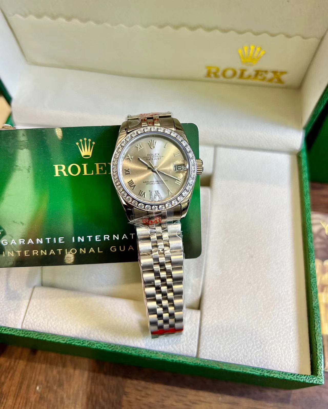 RO1EX スチールバンドのレディース腕時計【50％割引+送料無料】