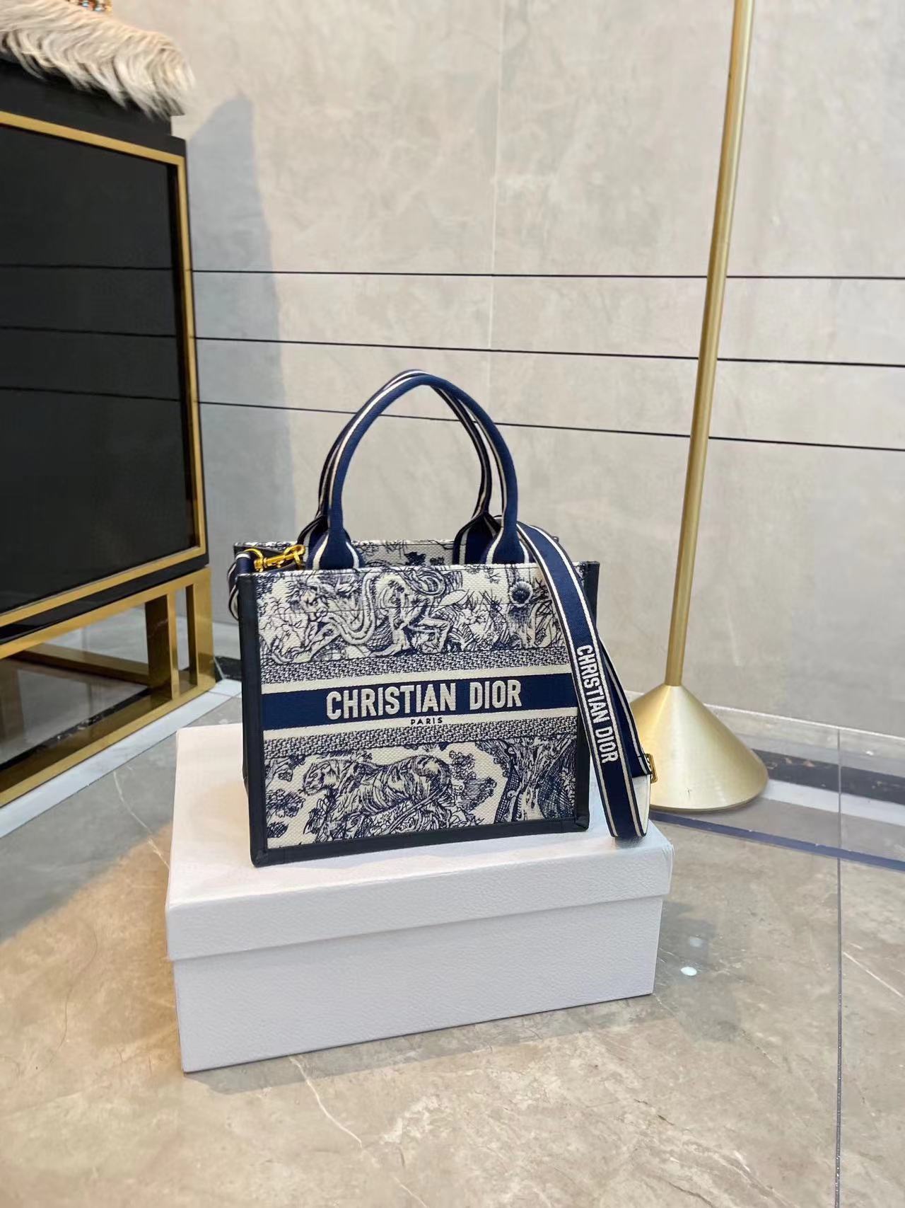 DI0R book tote ハンドバッグ【50％割引+送料無料】