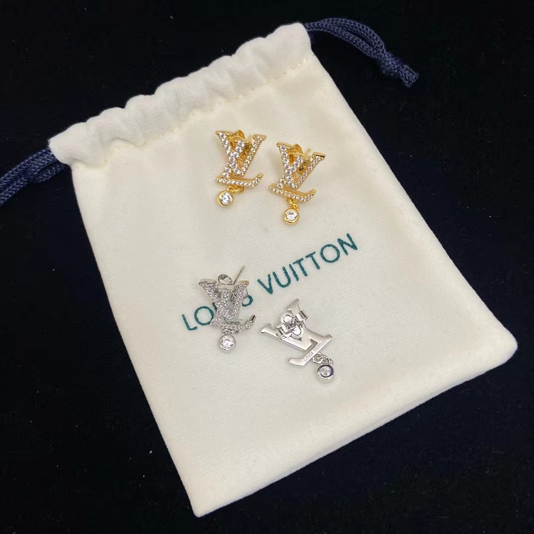 LV ダイヤモンド スタッド ピアス【50％割引+送料無料】
