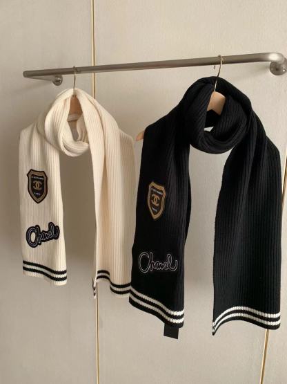 CHANE1 マイクロ刺繍カシミア ニット スカーフ【50％割引+送料無料】