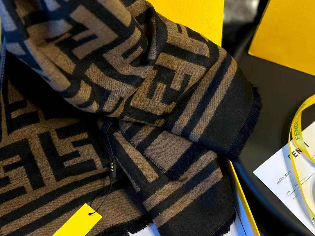 FEND1 FF カシミアスカーフ【50％割引+送料無料】