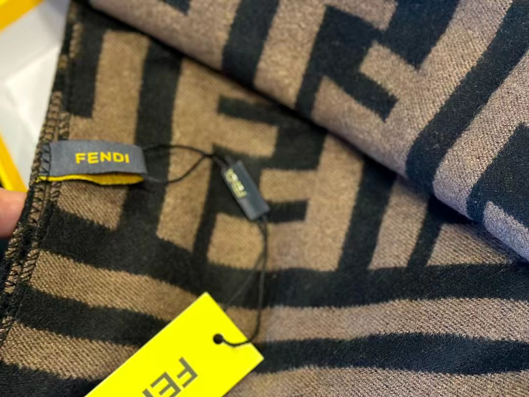 FEND1 FF カシミアスカーフ【50％割引+送料無料】