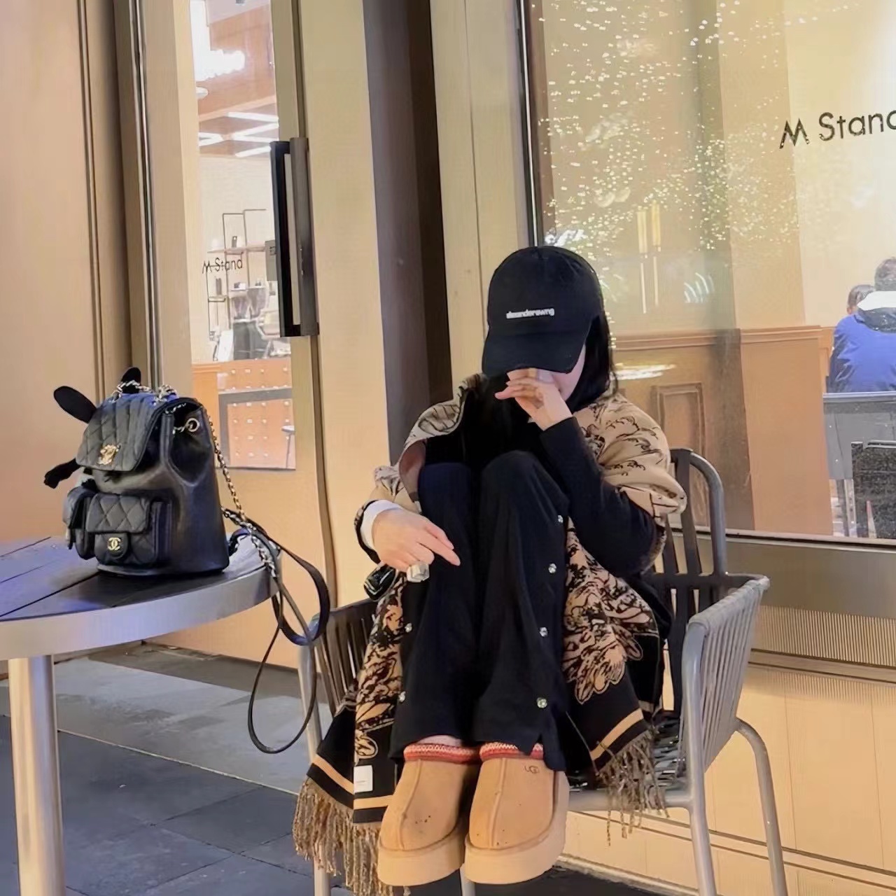 BUR8ERRY 両面カシミヤウォーホースタッセルスカーフ【50％割引+送料無料】