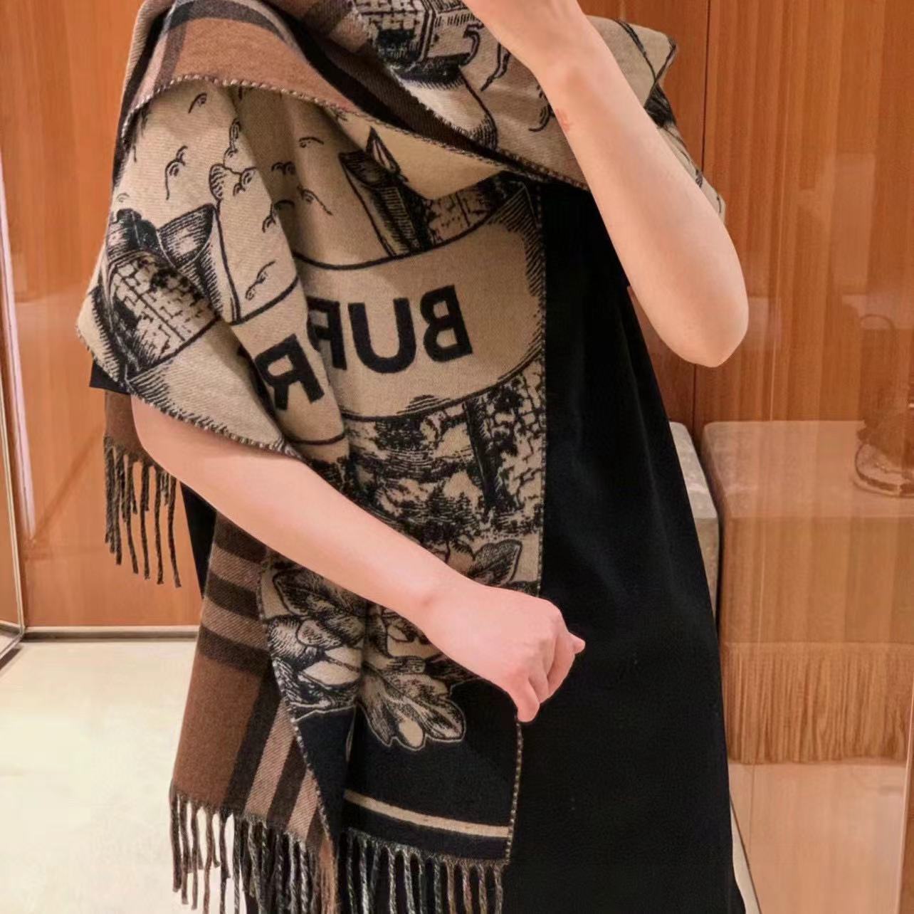 BUR8ERRY 両面カシミヤウォーホースタッセルスカーフ【50％割引+送料無料】