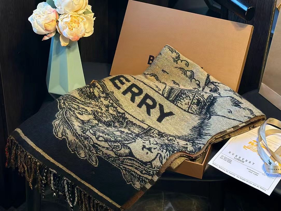 BUR8ERRY 両面カシミヤウォーホースタッセルスカーフ【50％割引+送料無料】