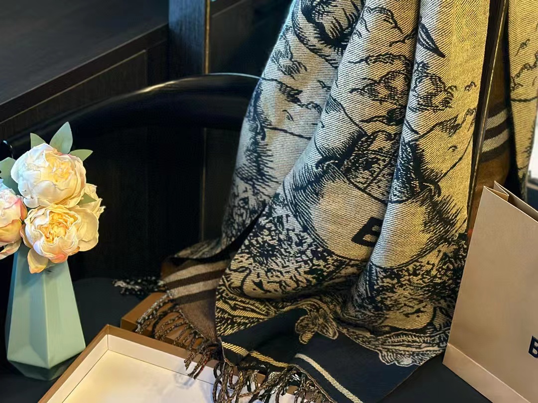 BUR8ERRY 両面カシミヤウォーホースタッセルスカーフ【50％割引+送料無料】