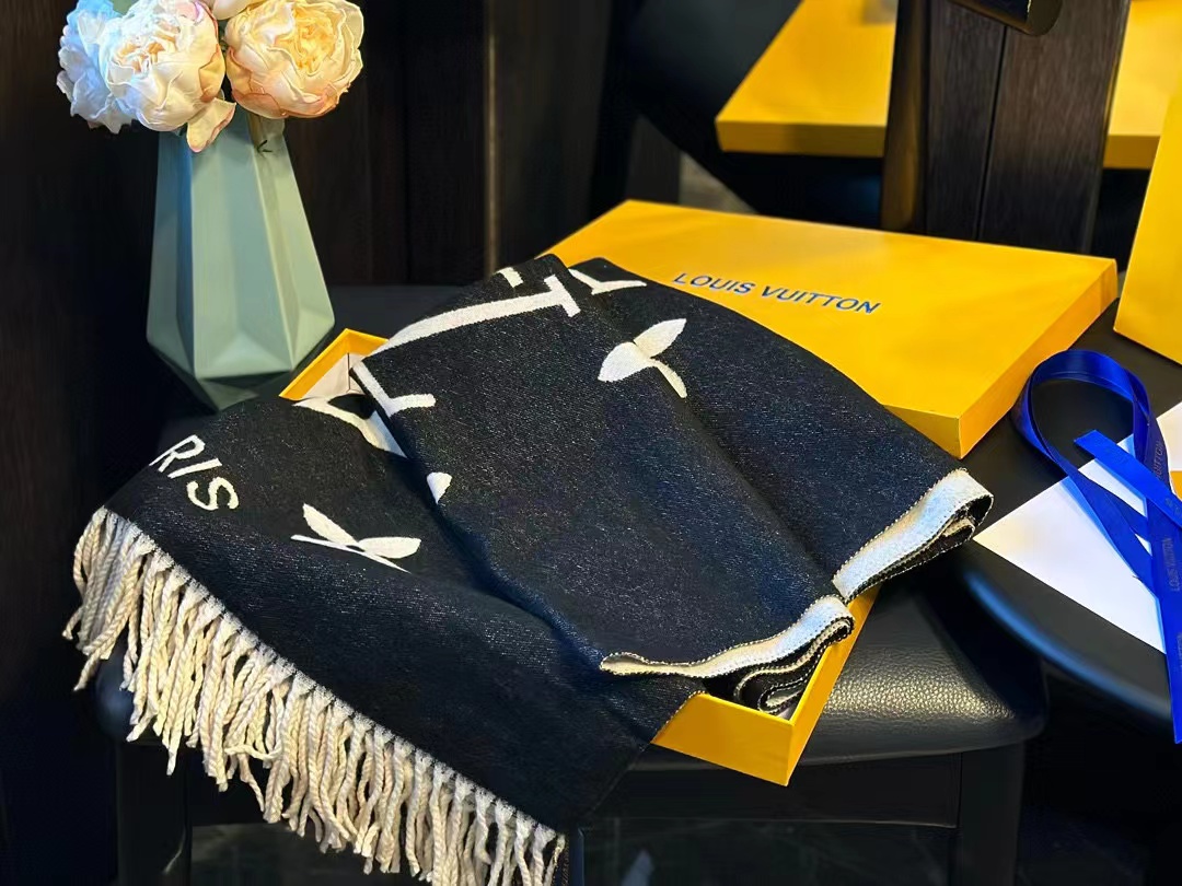 LV 四つ葉のクローバー カシミヤ フリンジスカーフ B【50％割引+送料無料】