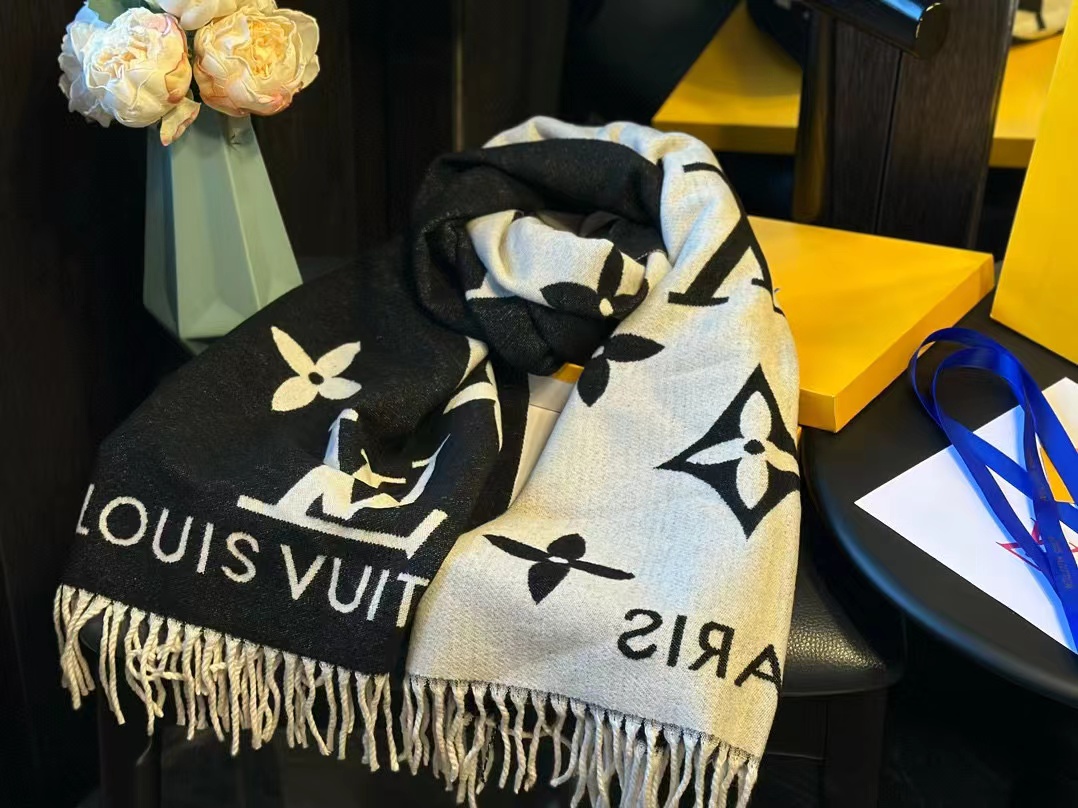 LV 四つ葉のクローバー カシミヤ フリンジスカーフ B【50％割引+送料無料】