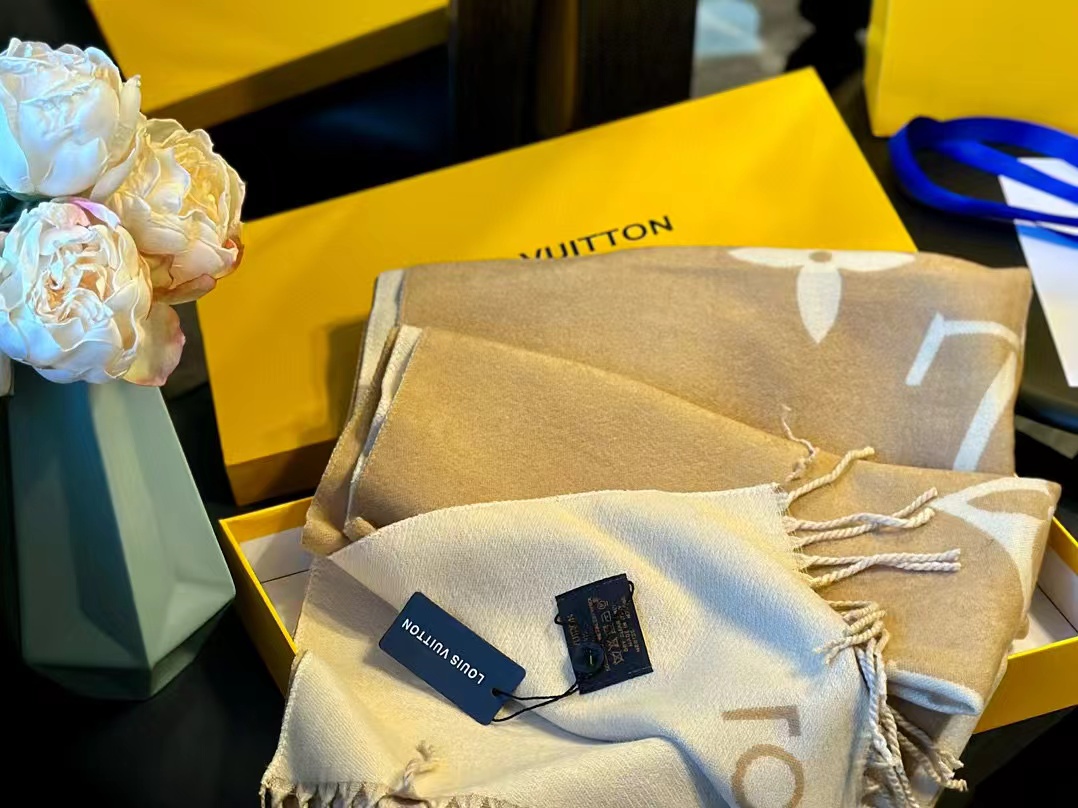 LV 四つ葉のクローバー カシミヤ フリンジスカーフ B【50％割引+送料無料】