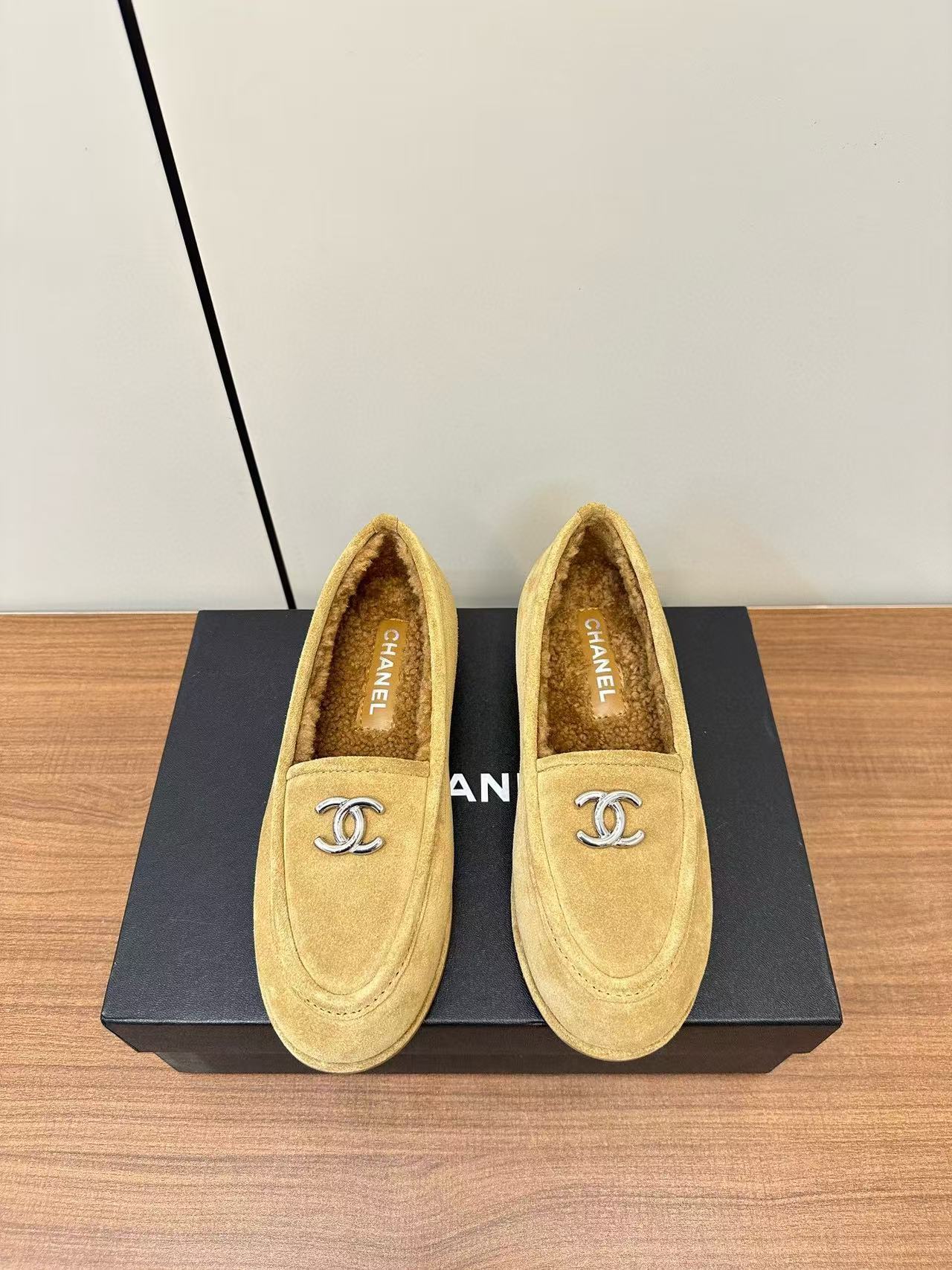 CHANE1 高品質ラムウールローファー【50％割引+送料無料】