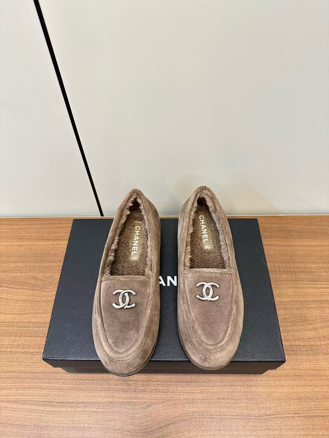 CHANE1 高品質ラムウールローファー【50％割引+送料無料】