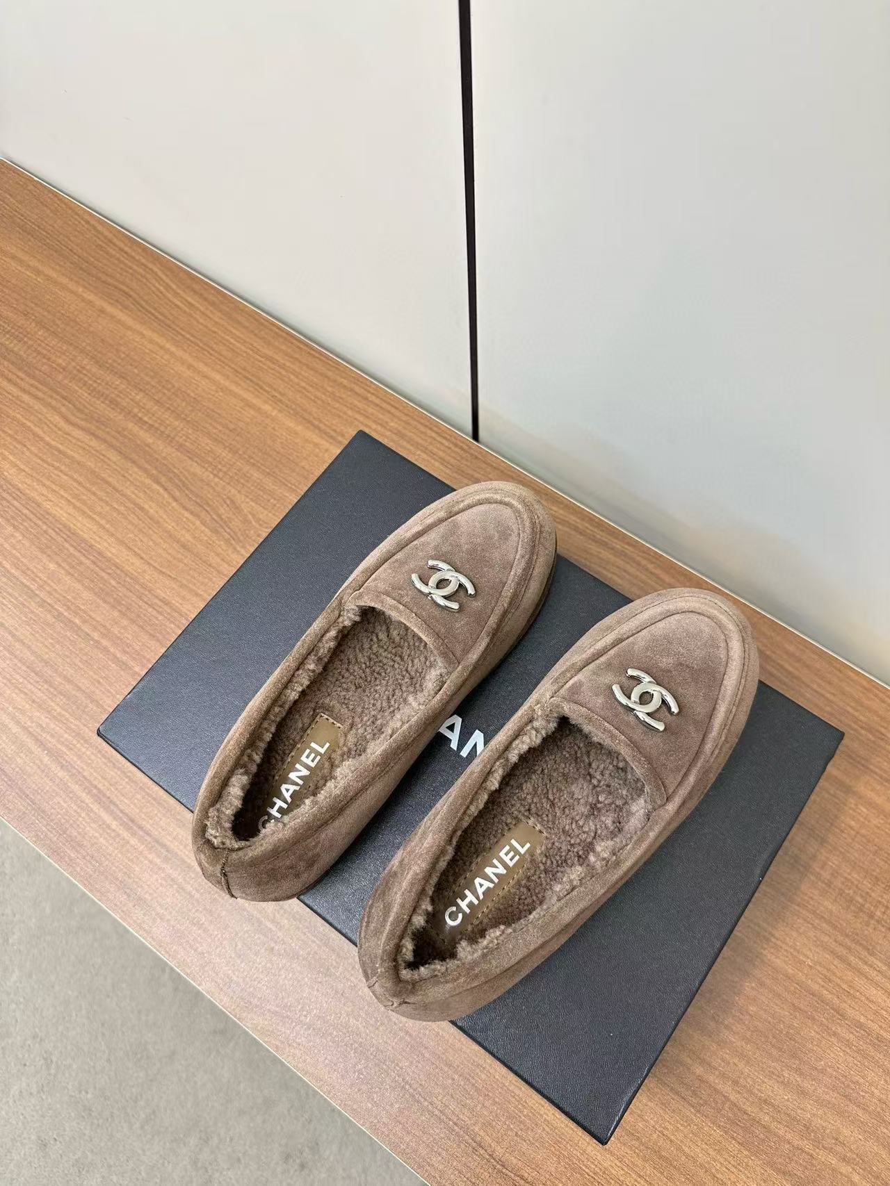 CHANE1 高品質ラムウールローファー【50％割引+送料無料】