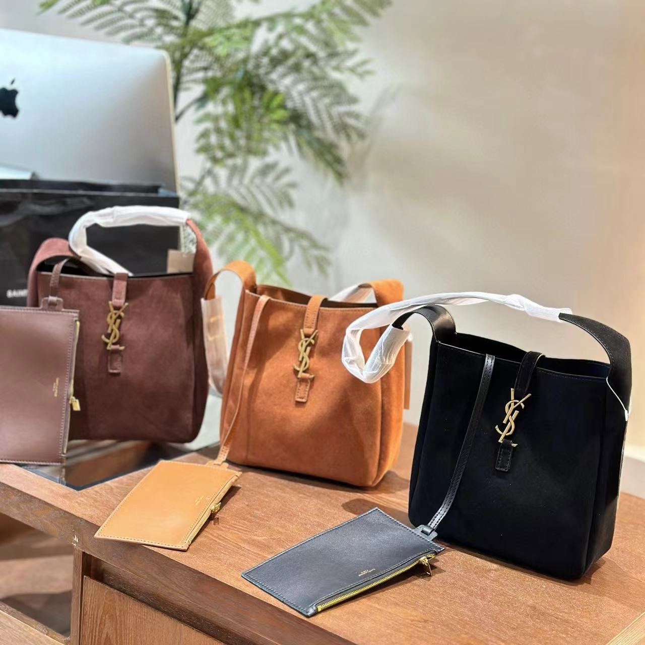 YSL スエード バケットバッグ【50％割引+送料無料】