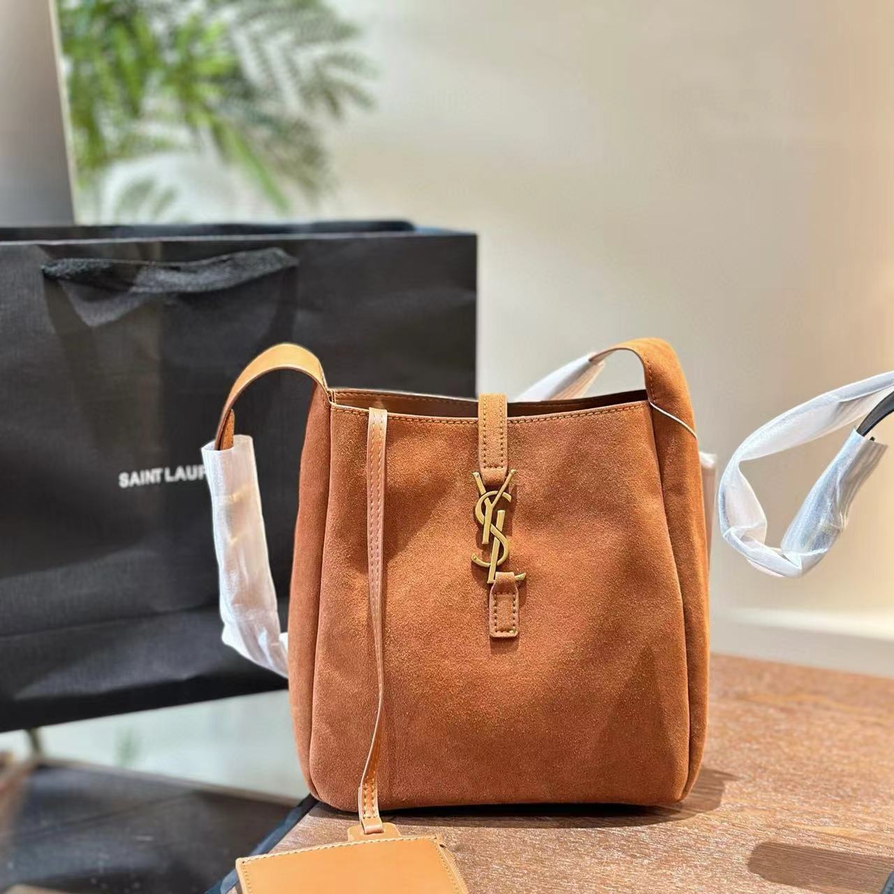 YSL スエード バケットバッグ【50％割引+送料無料】