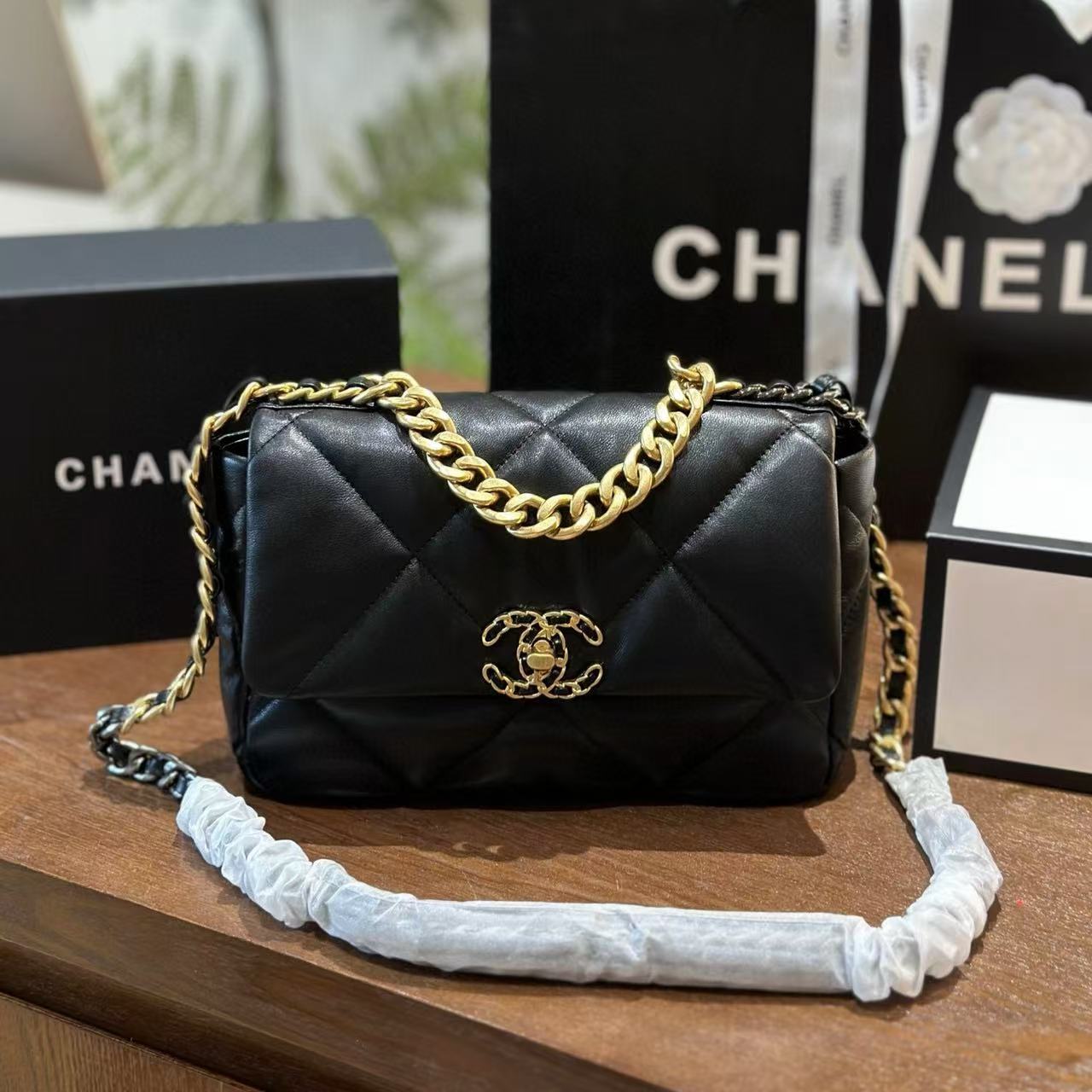 CHANE1 シープスキン ダブル C ロゴ チェーン ショルダー クロスボディバッグ【50％割引+送料無料】