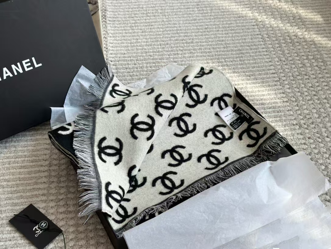 CHANE1 ダブルC カシミアスカーフ【50％割引+送料無料】