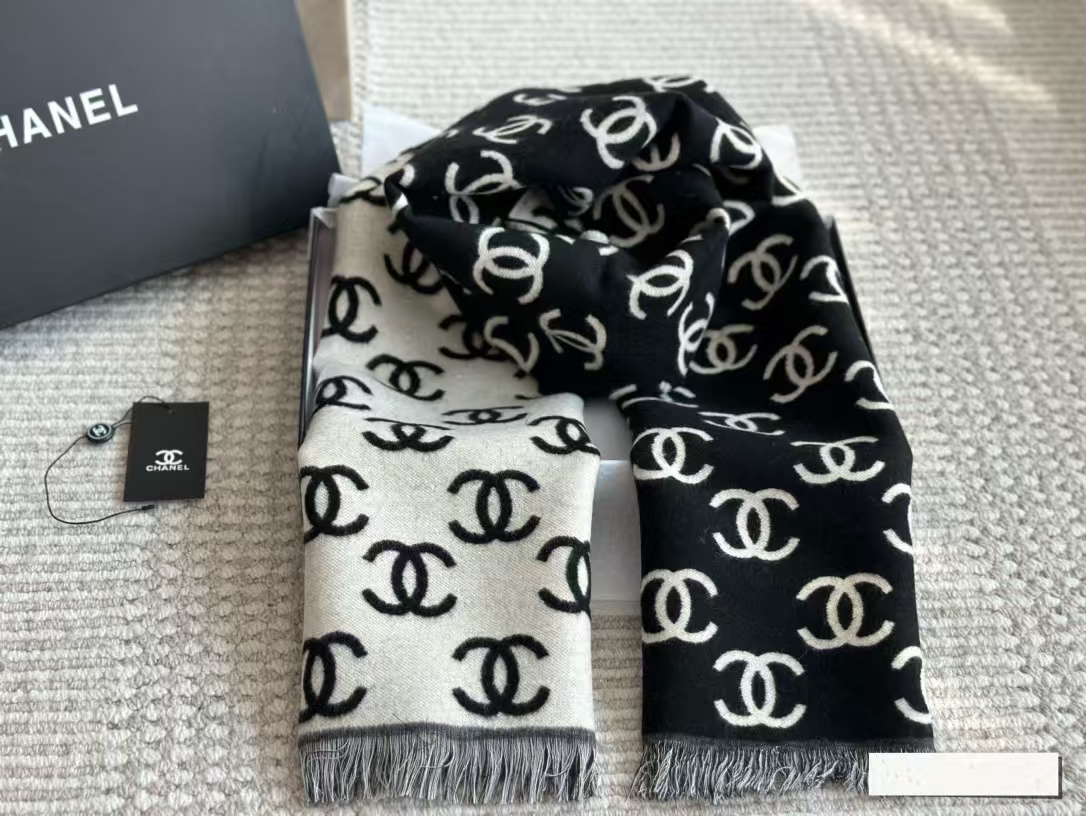 CHANE1 ダブルC カシミアスカーフ【50％割引+送料無料】