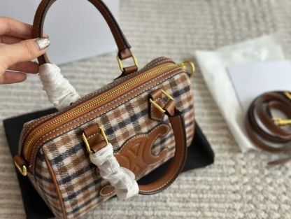 CEL1NE 凱旋門チェック柄ハンドバッグ【50％割引+送料無料】