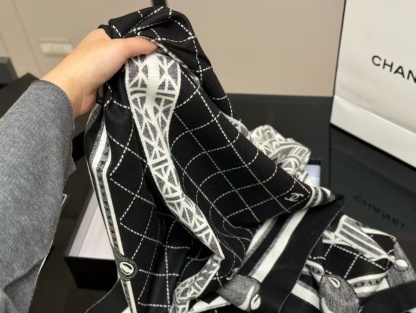 CHANE1 エッフェル塔 カシミア スカーフ【50％割引+送料無料】