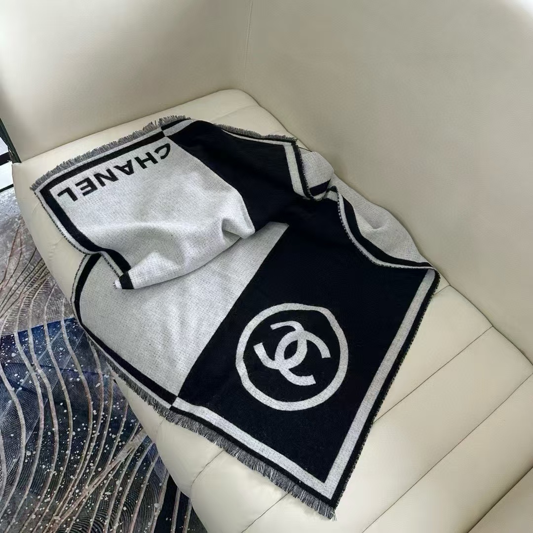 CHANE1 高品質黒と白の配色カシミヤ スカーフ【50％割引+送料無料】